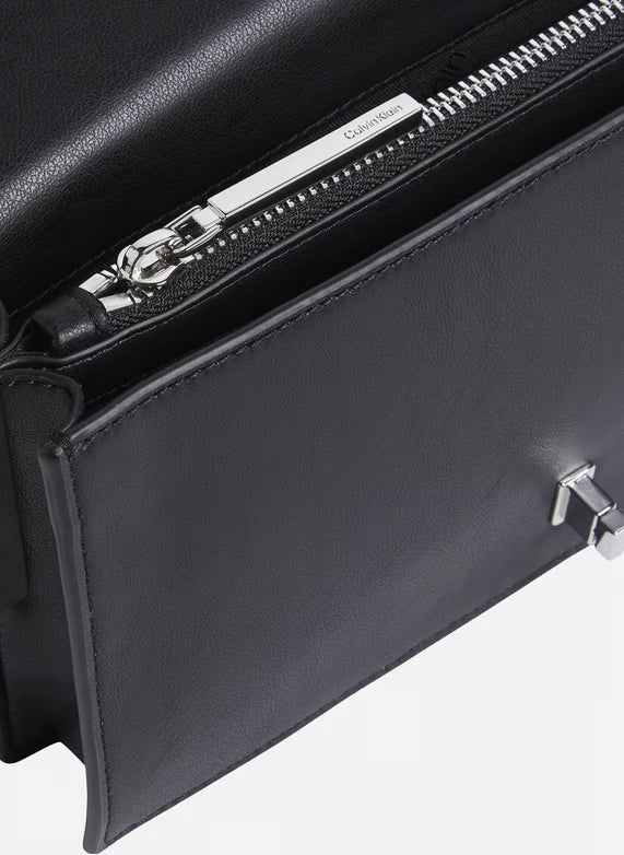 Calvin Klein - Re-Lock Mini Convertible Chain Bag Black