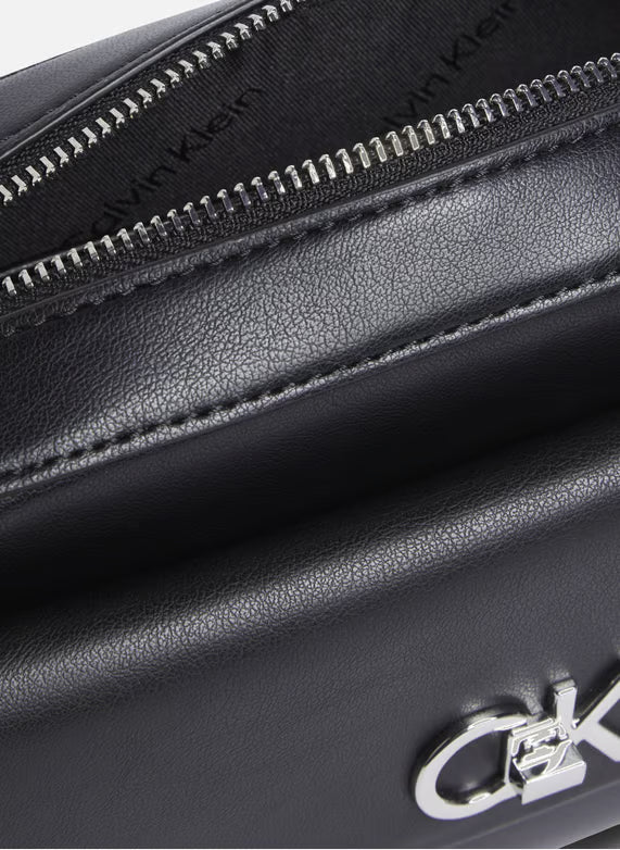 Calvin Klein - Crossbody Bag